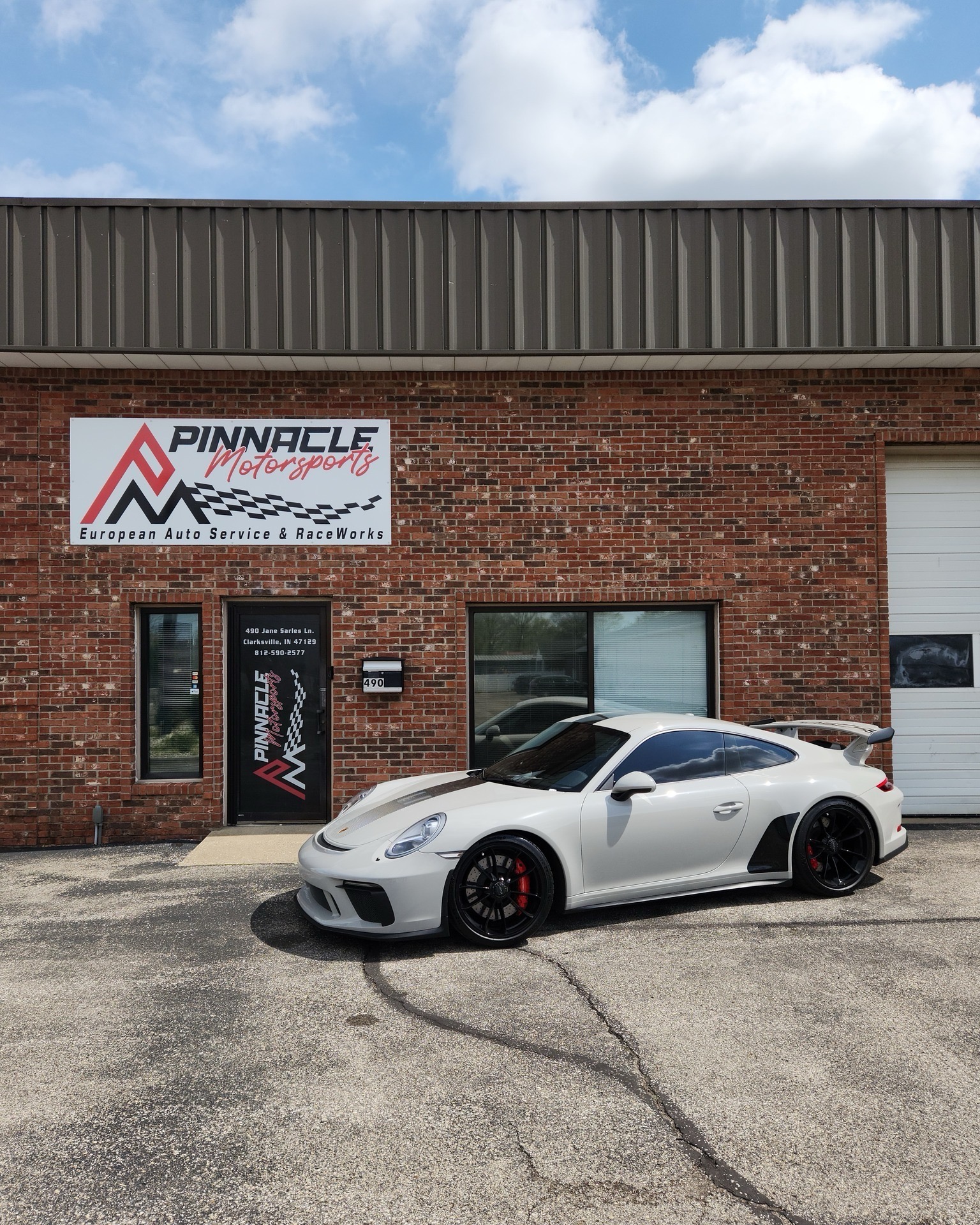 Porsche 911 GT3 RS at Pinnacle Motorsports