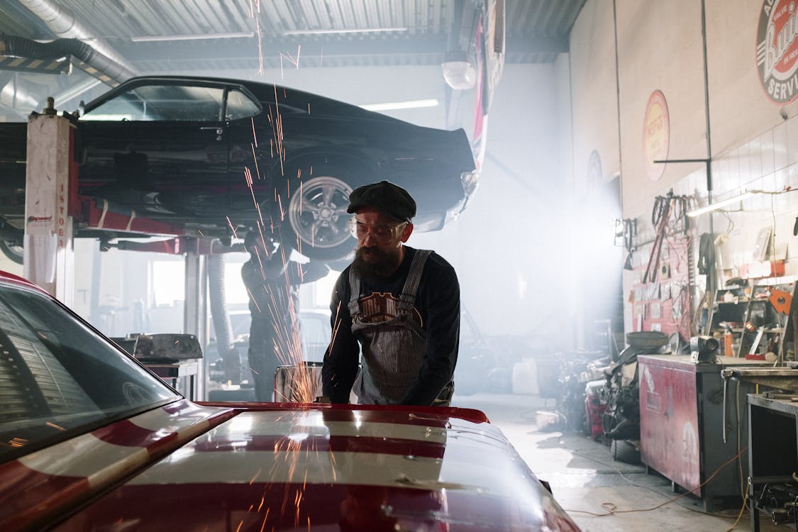 Car Battery Service Clarksville IN & Louisville KY — expert auto repair at Pinnacle Motorsports